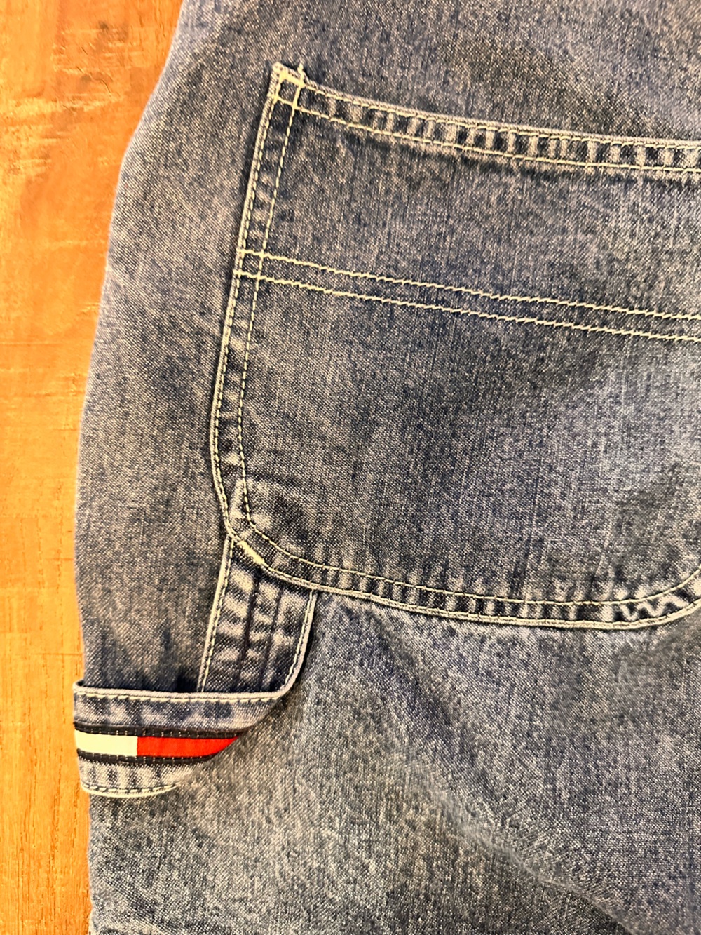 Tommy Hilfiger Y2K Blue Denim Shortalls with Red Branded Straps size medium - Picture 6 of 9